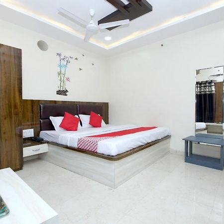 Oyo Flagship 27933 Hotel Green Valley Rāipur Kültér fotó