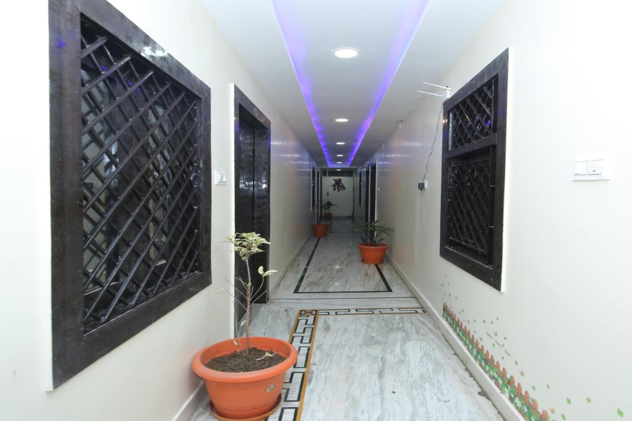 Oyo Flagship 27933 Hotel Green Valley Rāipur Kültér fotó